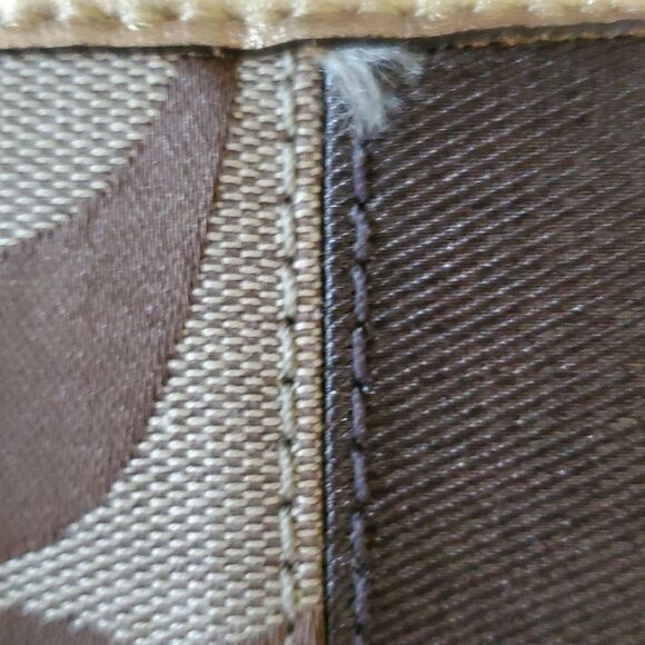 COPY - Authentic Vintage Coach logo purse - Picture 6 of 6